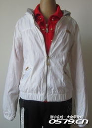 工商城边女装实惠零售与批发，品质与价格兼具